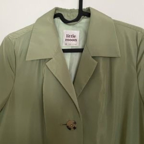 Aritzia Little Moon Twilight Coat size medium - Picture 6 of 7